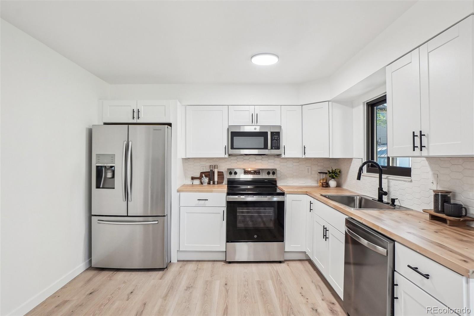 MLS Image #14 for 4933 s xenon court,morrison, Colorado
