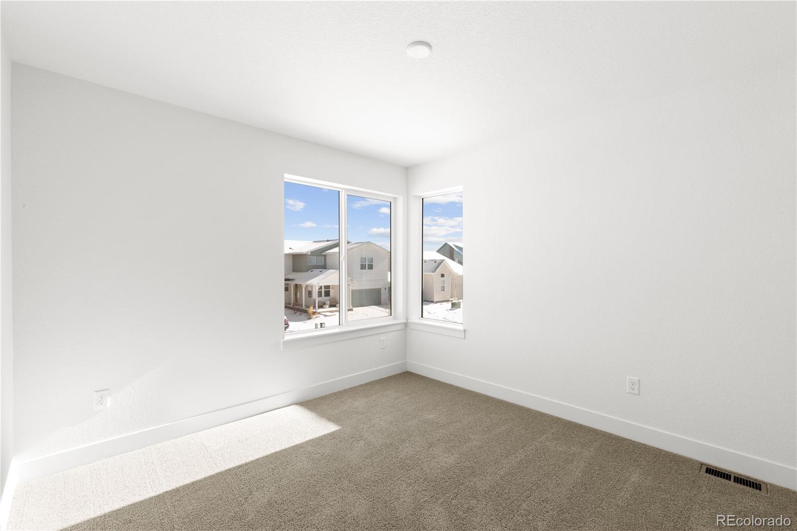 MLS Image #12 for 5211  beckworth street,timnath, Colorado