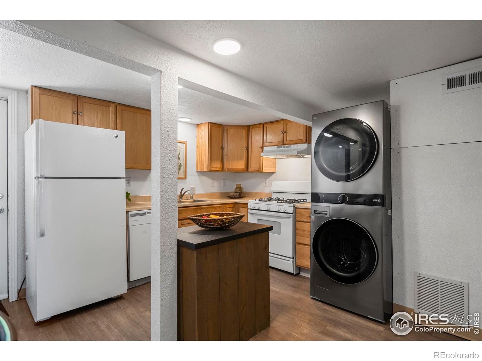 MLS Image #11 for 938  main street,fort collins, Colorado