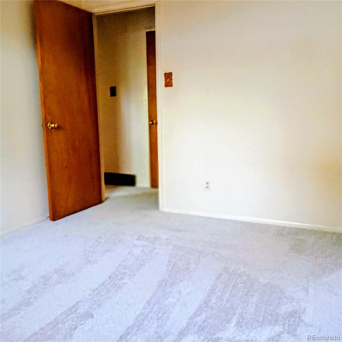 MLS Image #8 for 1669 s kearney street,denver, Colorado