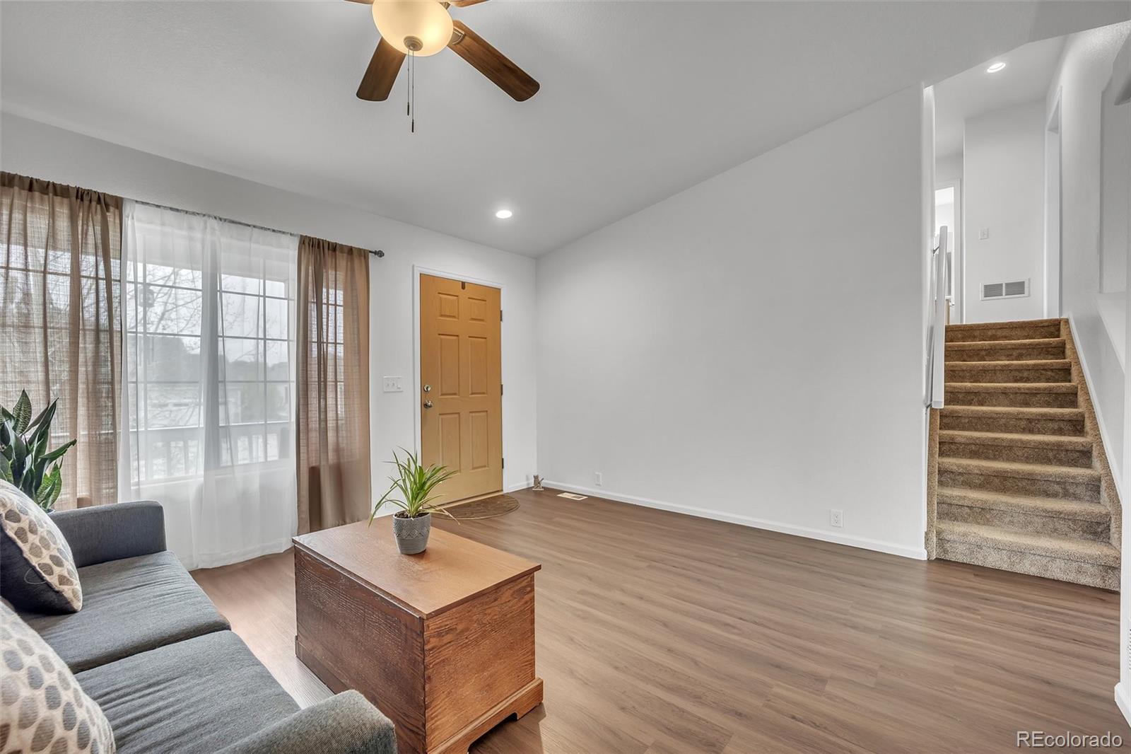 MLS Image #4 for 6643  harvey lane,colorado springs, Colorado