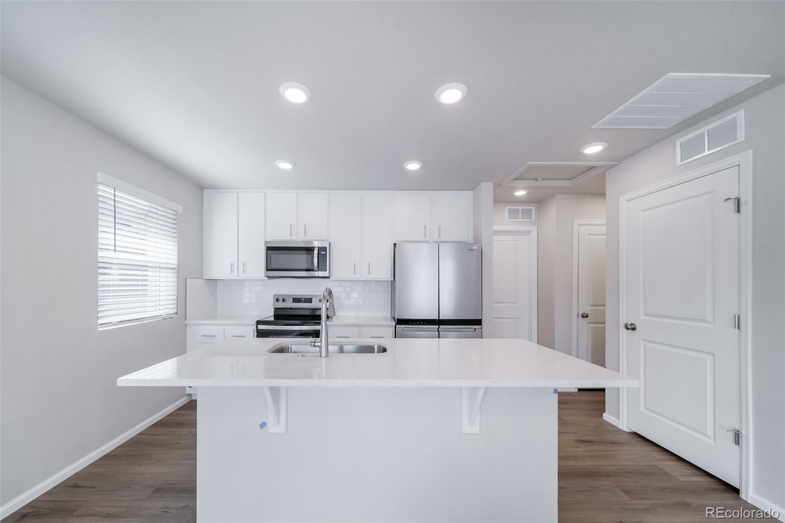 MLS Image #5 for 46561  avery lane,bennett, Colorado