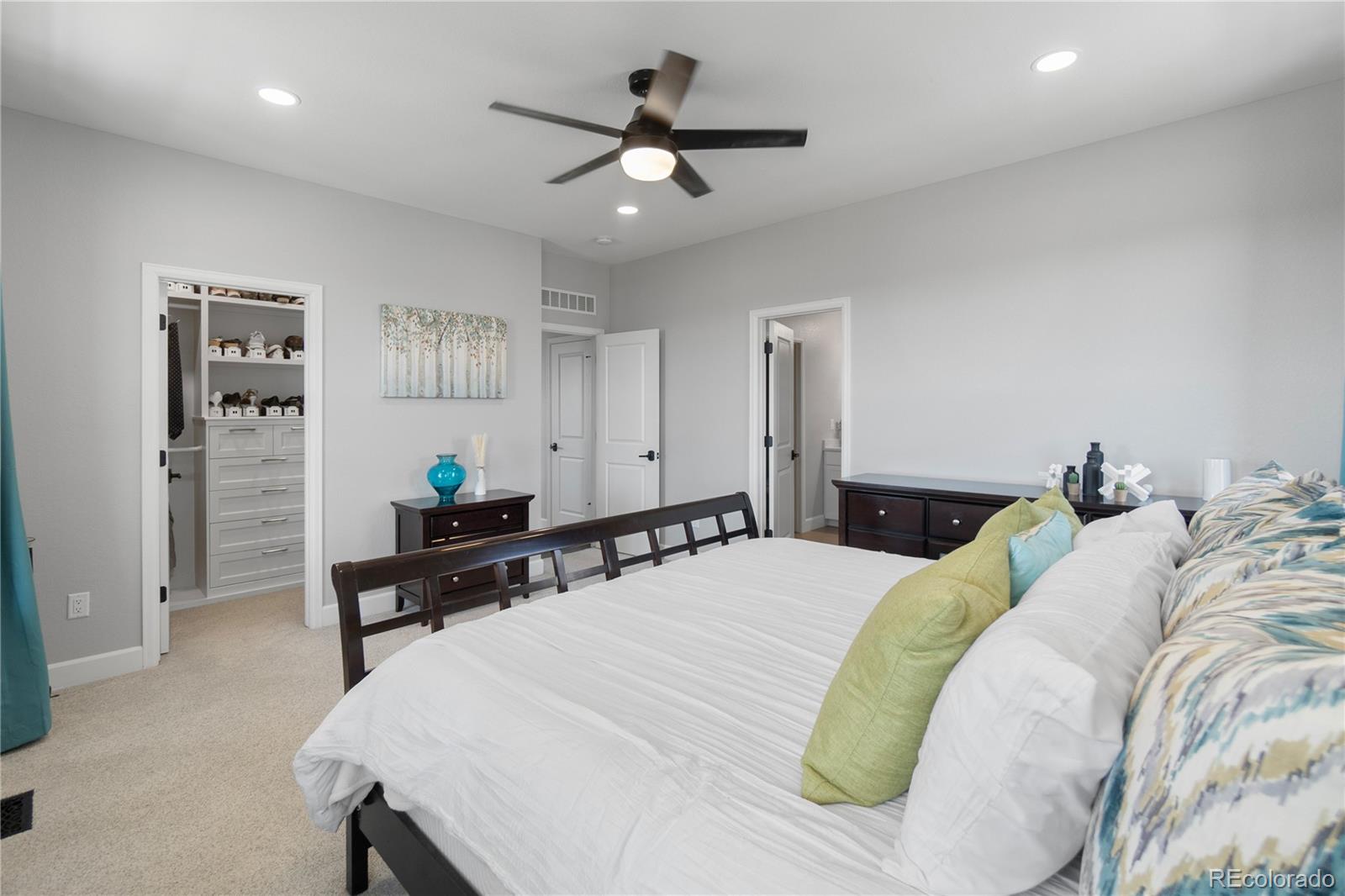 MLS Image #11 for 21102 e stanford drive,aurora, Colorado
