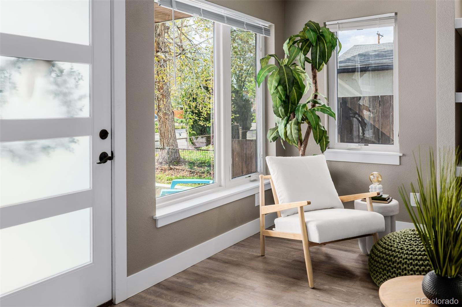 MLS Image #6 for 2004 s galapago street,denver, Colorado