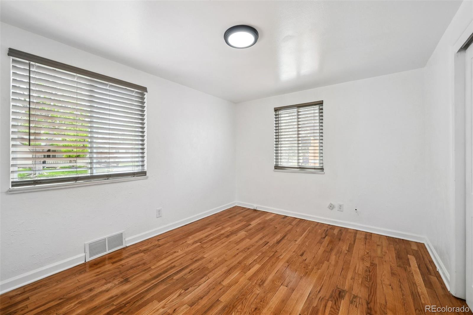 MLS Image #18 for 925  fulton street,aurora, Colorado