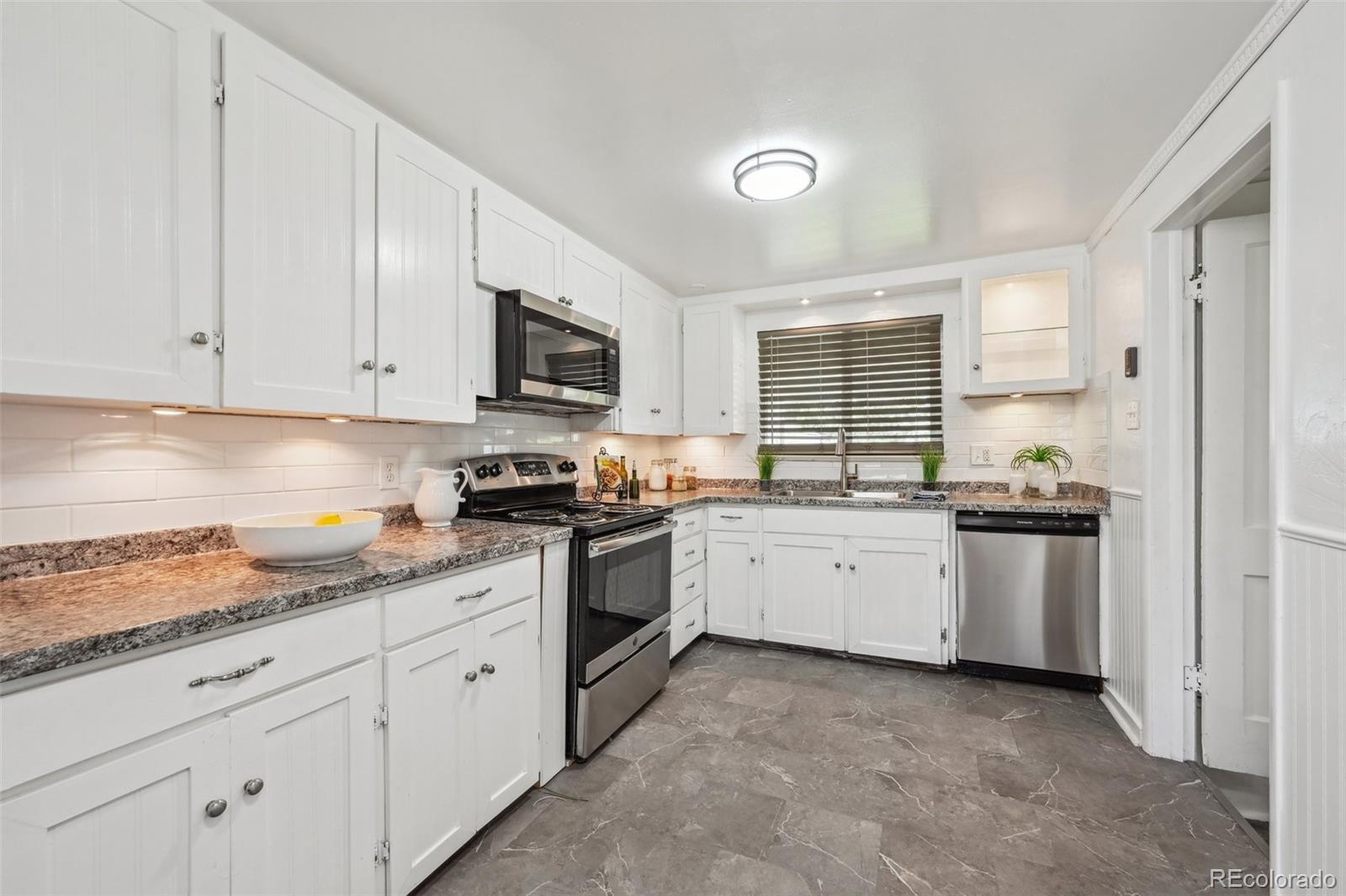 MLS Image #6 for 925  fulton street,aurora, Colorado