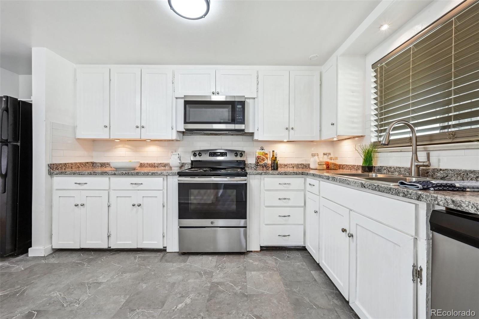 MLS Image #8 for 925  fulton street,aurora, Colorado