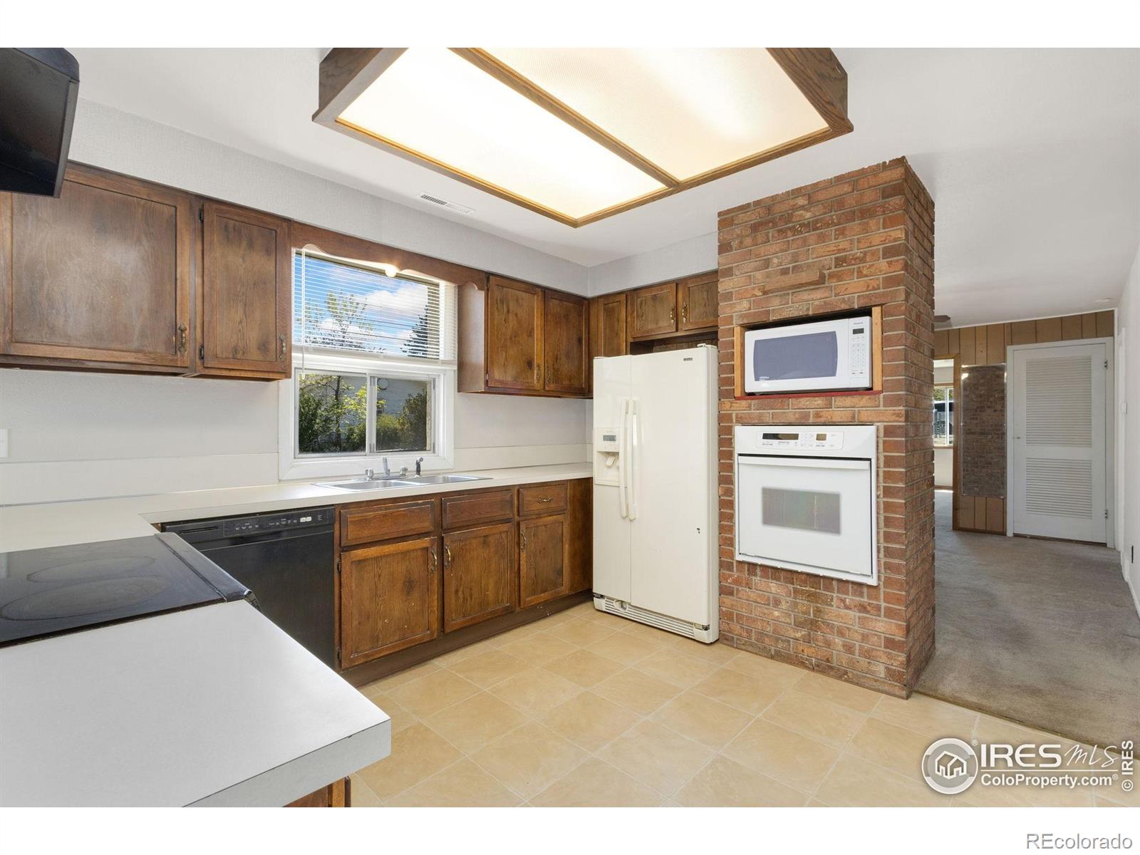 MLS Image #5 for 1334 n jefferson avenue,loveland, Colorado