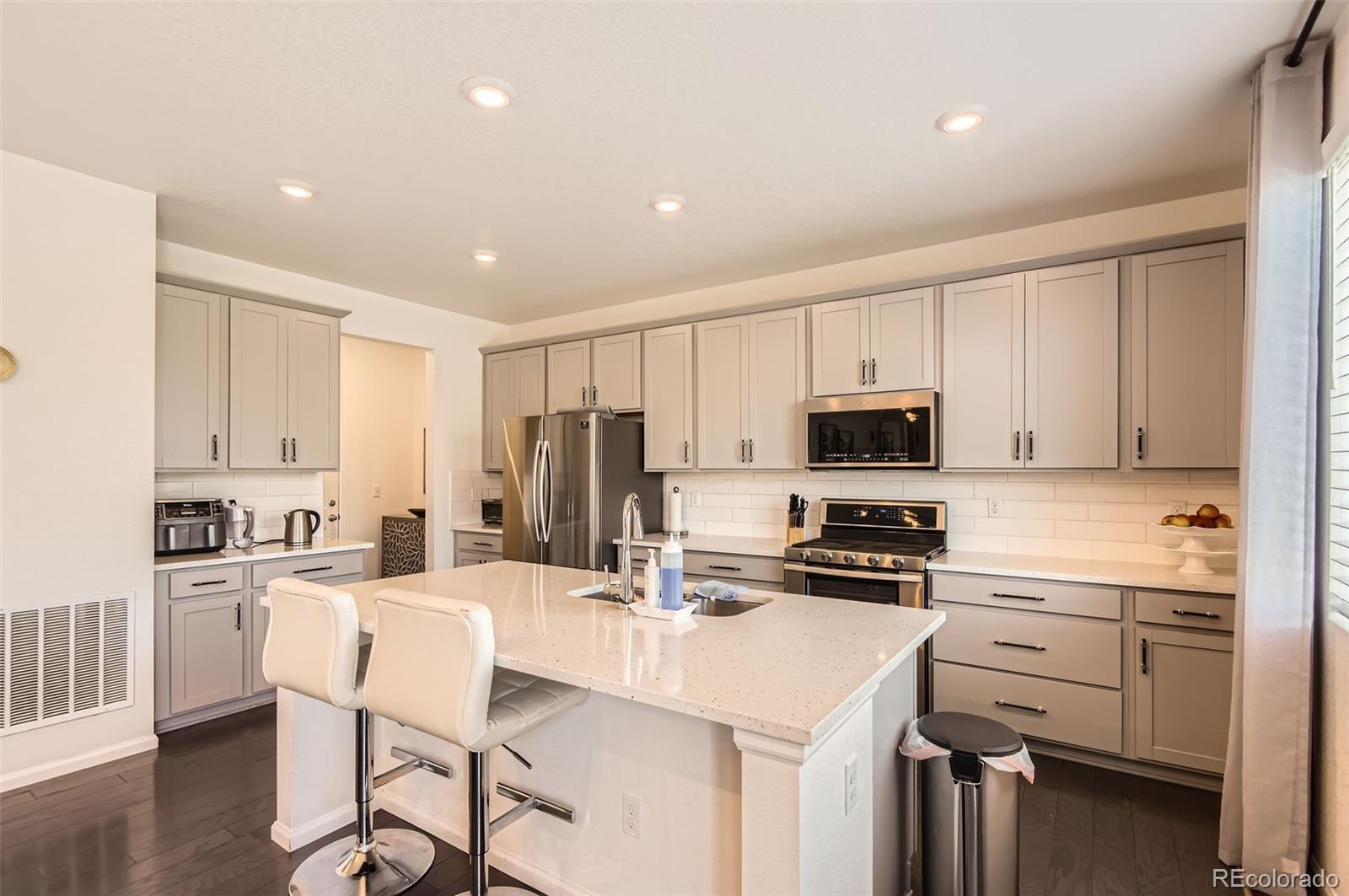 MLS Image #7 for 417 s ouray street,aurora, Colorado
