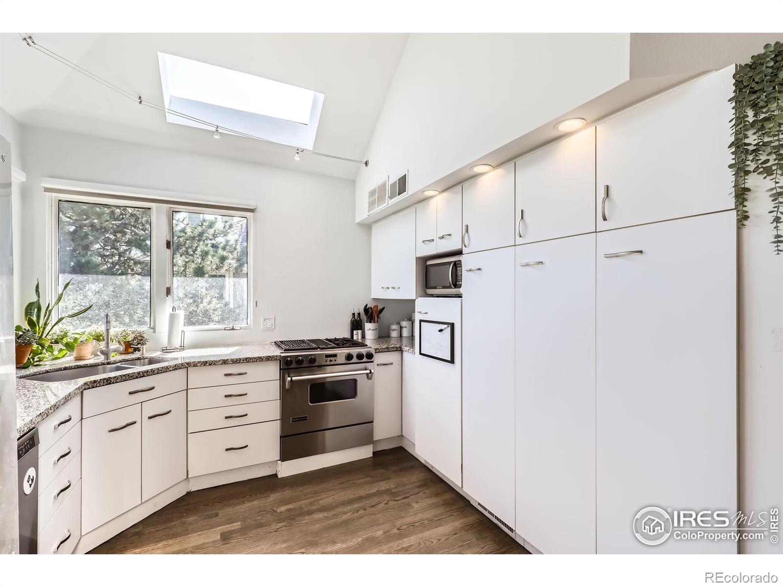 MLS Image #14 for 1300 s monaco parkway 12,denver, Colorado