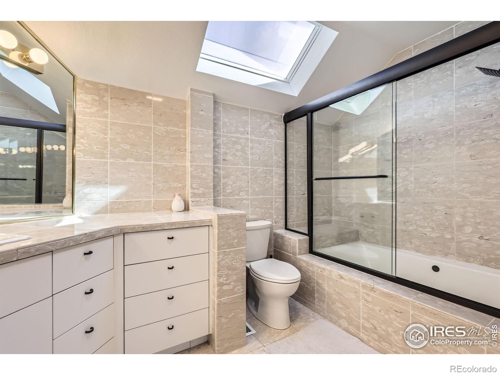 MLS Image #20 for 1300 s monaco parkway 12,denver, Colorado