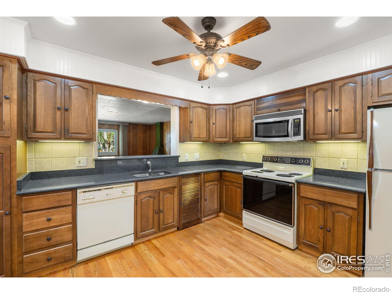 MLS Image #11 for 10547  lipan street,northglenn, Colorado