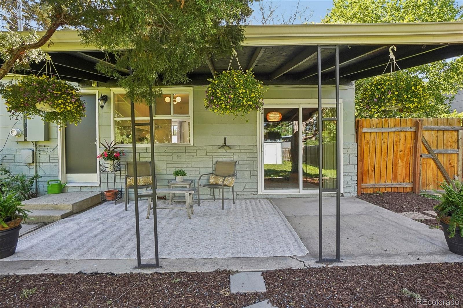 MLS Image #26 for 1431 s glencoe street,denver, Colorado