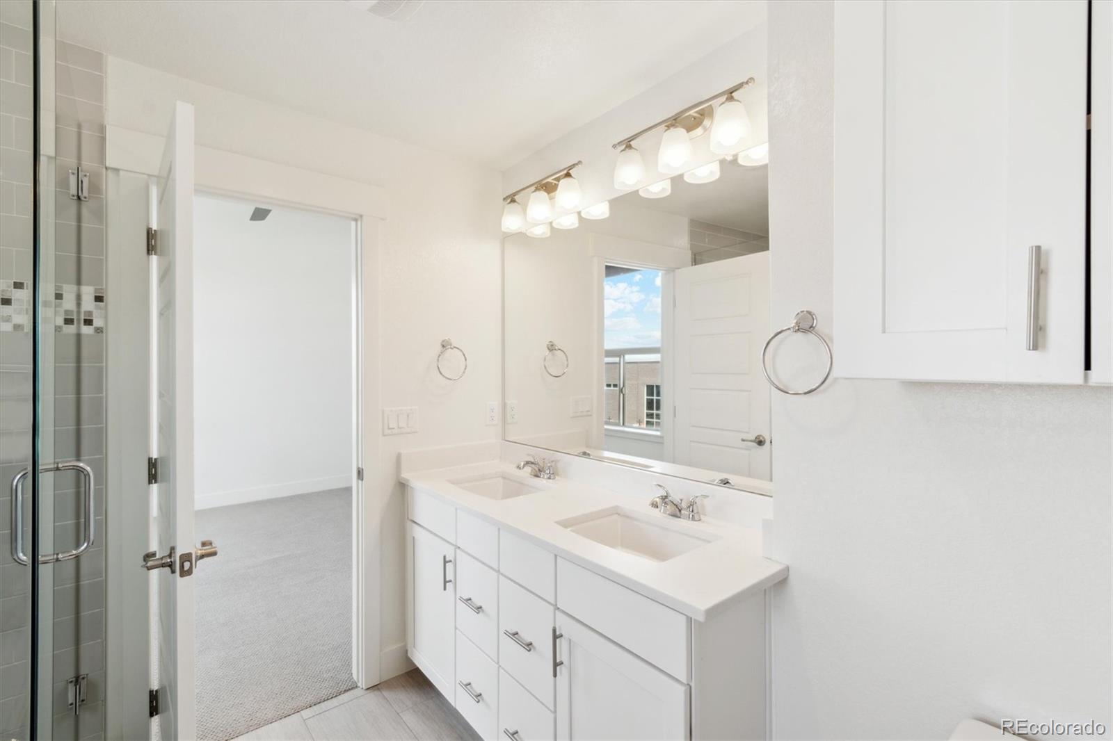 MLS Image #17 for 5682 n galena street,denver, Colorado