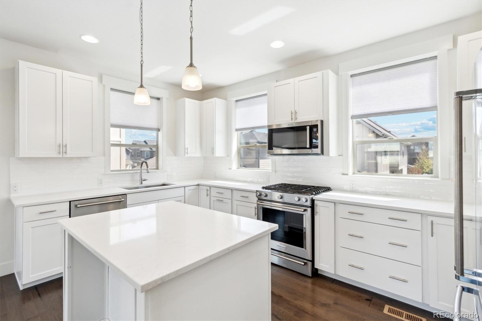 MLS Image #7 for 5682 n galena street,denver, Colorado