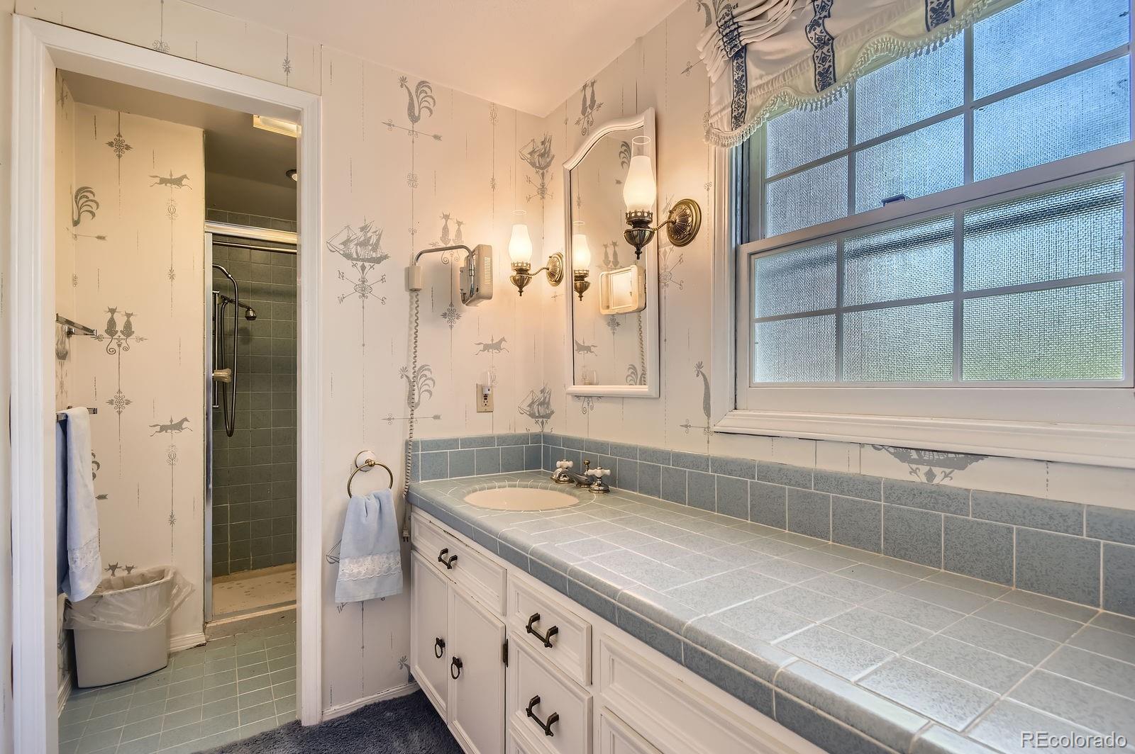 MLS Image #13 for 3825 s peach way,denver, Colorado