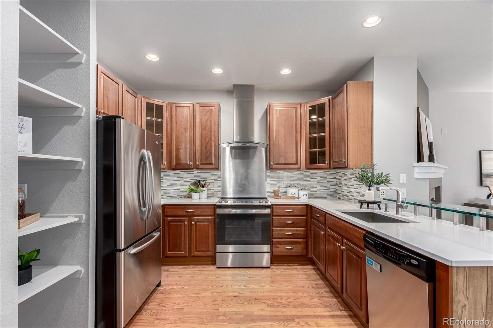 MLS Image #11 for 8421 e 29th avenue,denver, Colorado