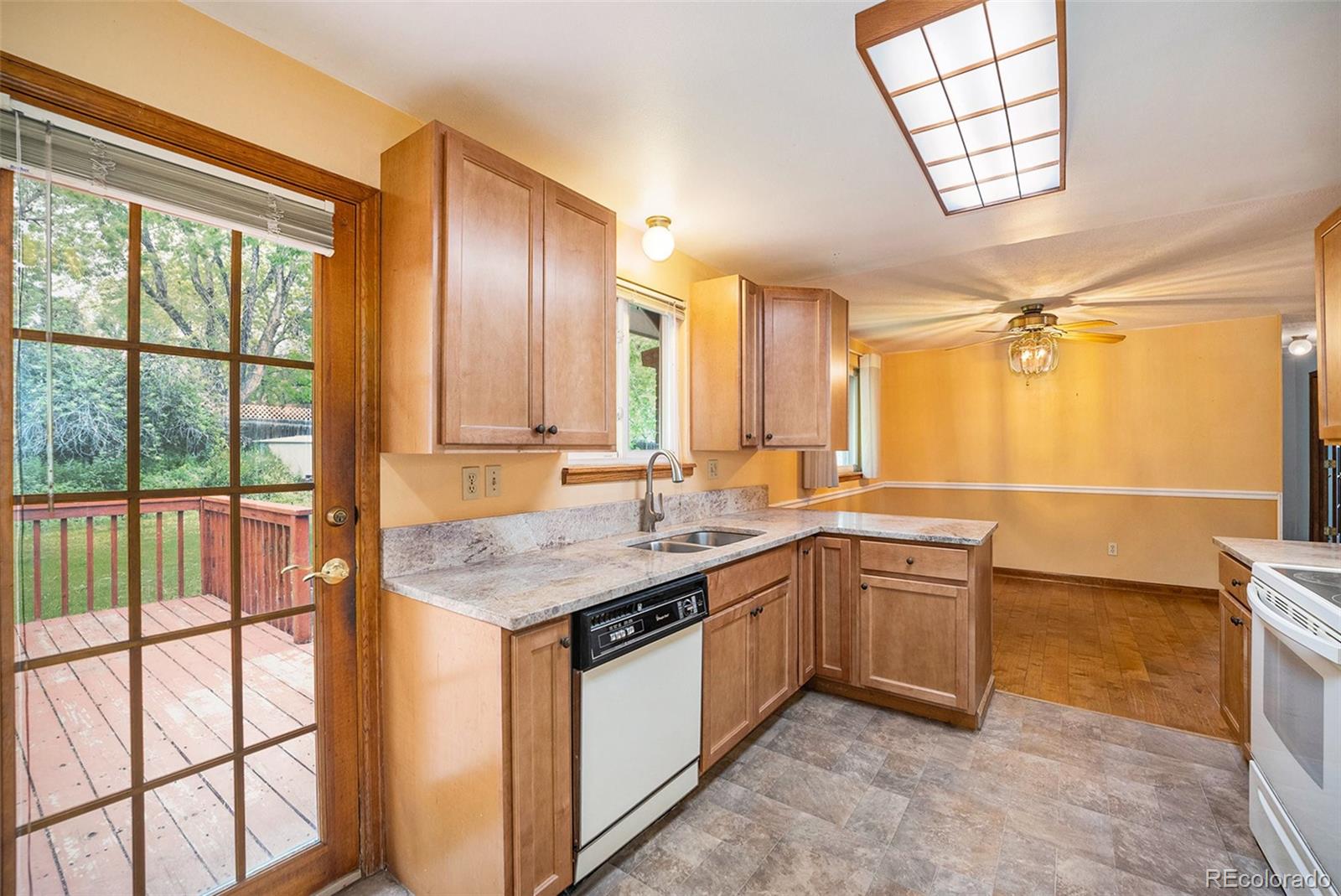 MLS Image #11 for 8269  zephyr street,arvada, Colorado