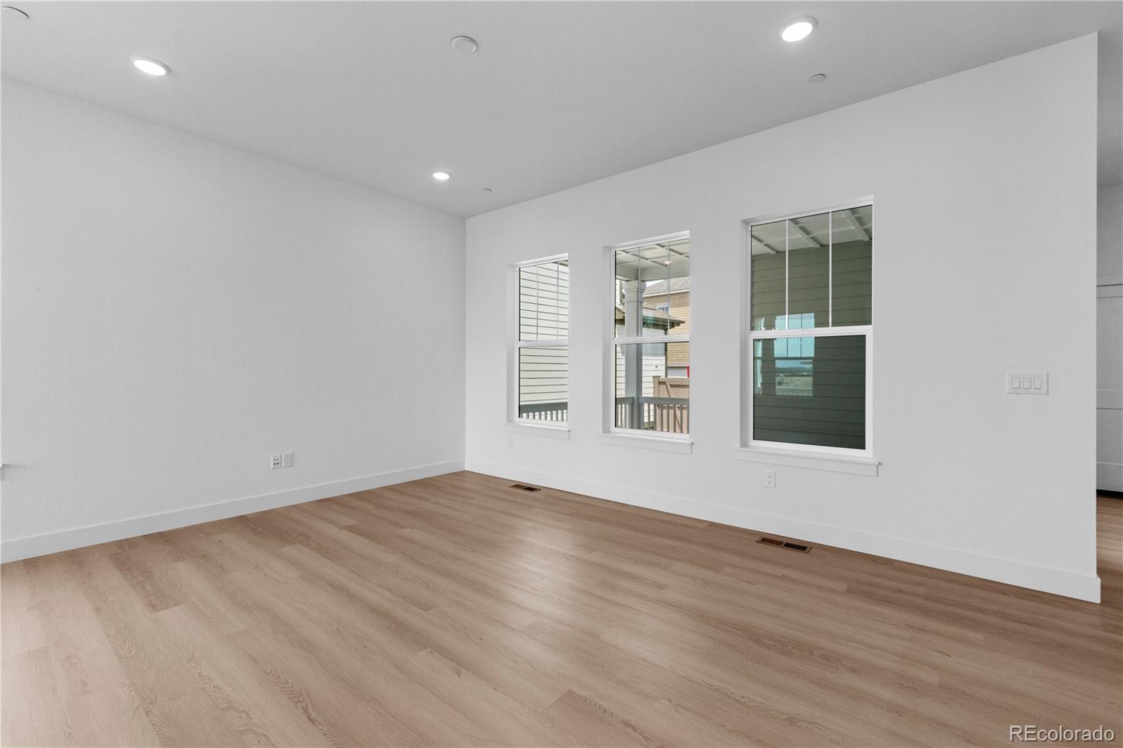 MLS Image #8 for 203  washington street,erie, Colorado