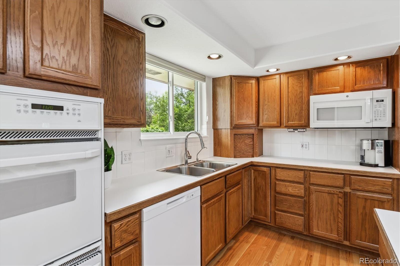 MLS Image #10 for 2990 s jay street,denver, Colorado