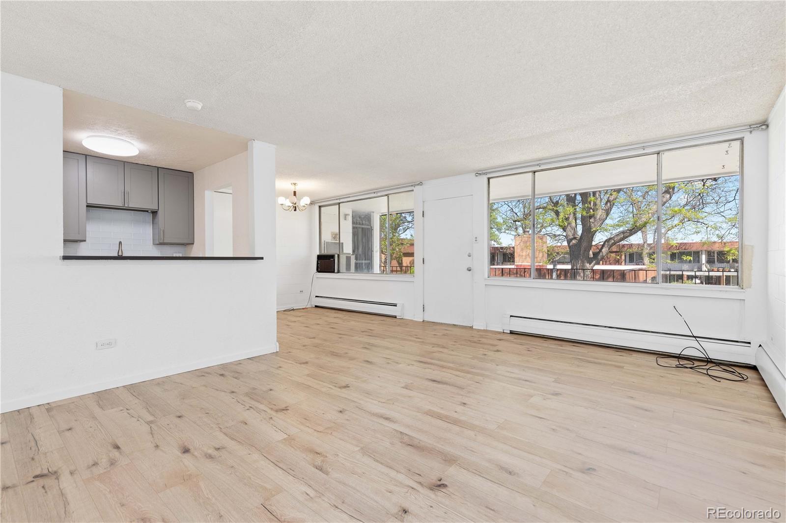 MLS Image #16 for 10185 w 25th avenue,lakewood, Colorado