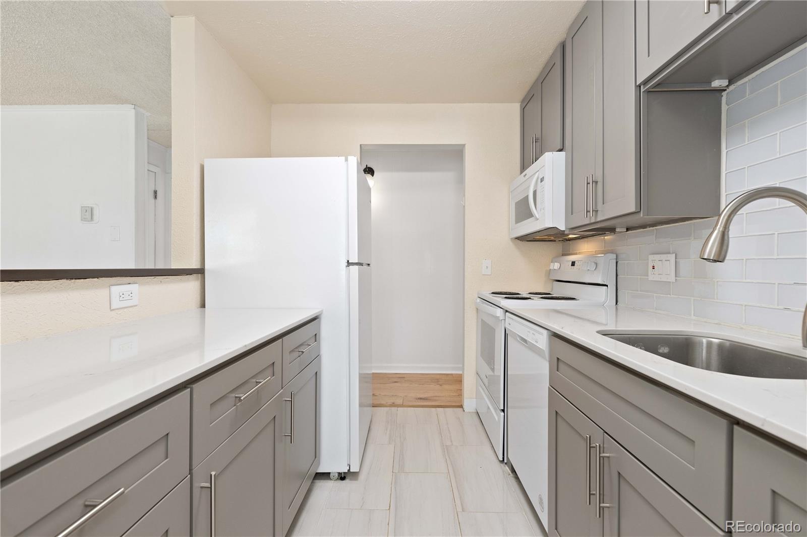 MLS Image #21 for 10185 w 25th avenue,lakewood, Colorado
