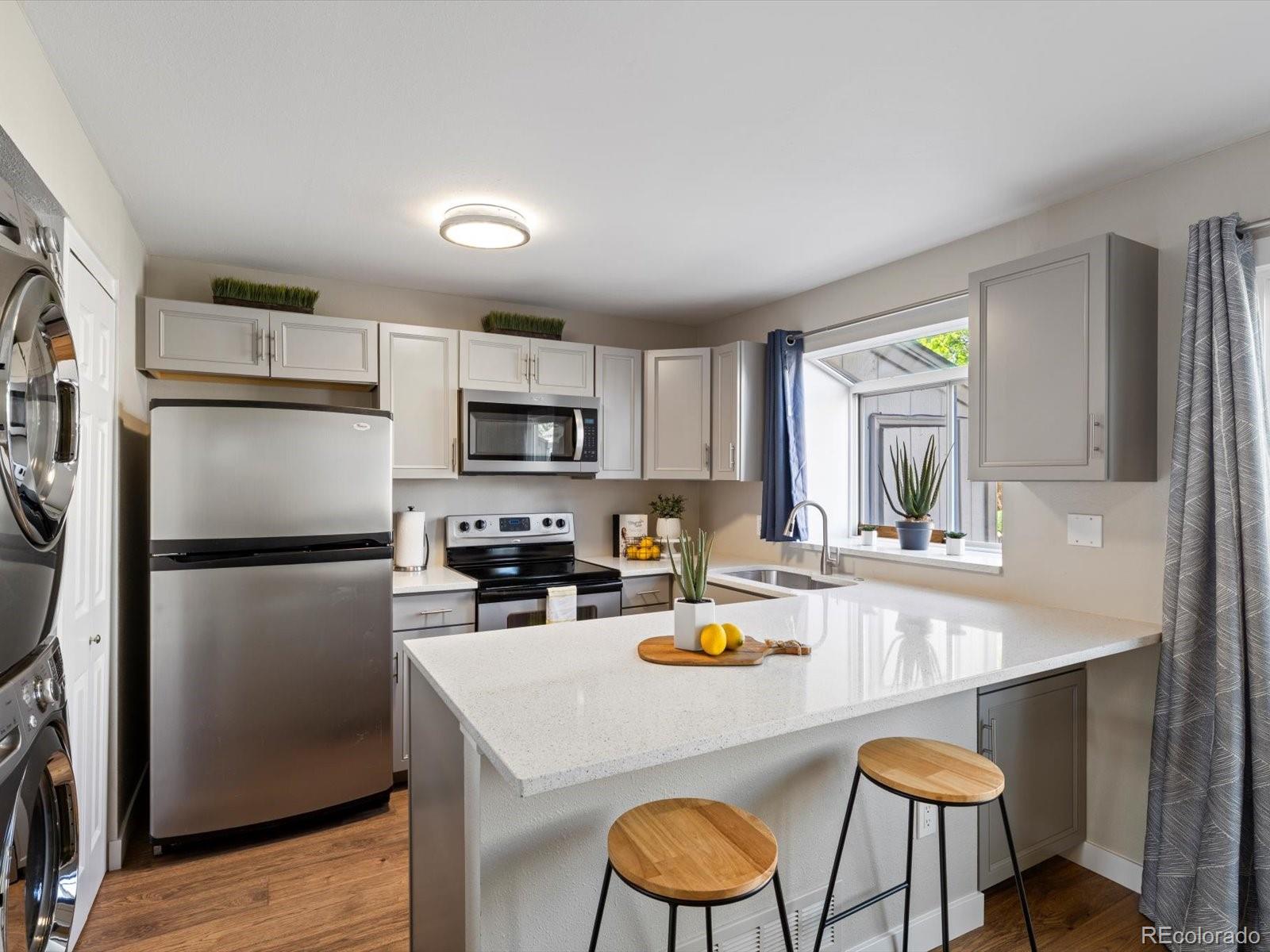 MLS Image #6 for 9676 w chatfield avenue,littleton, Colorado