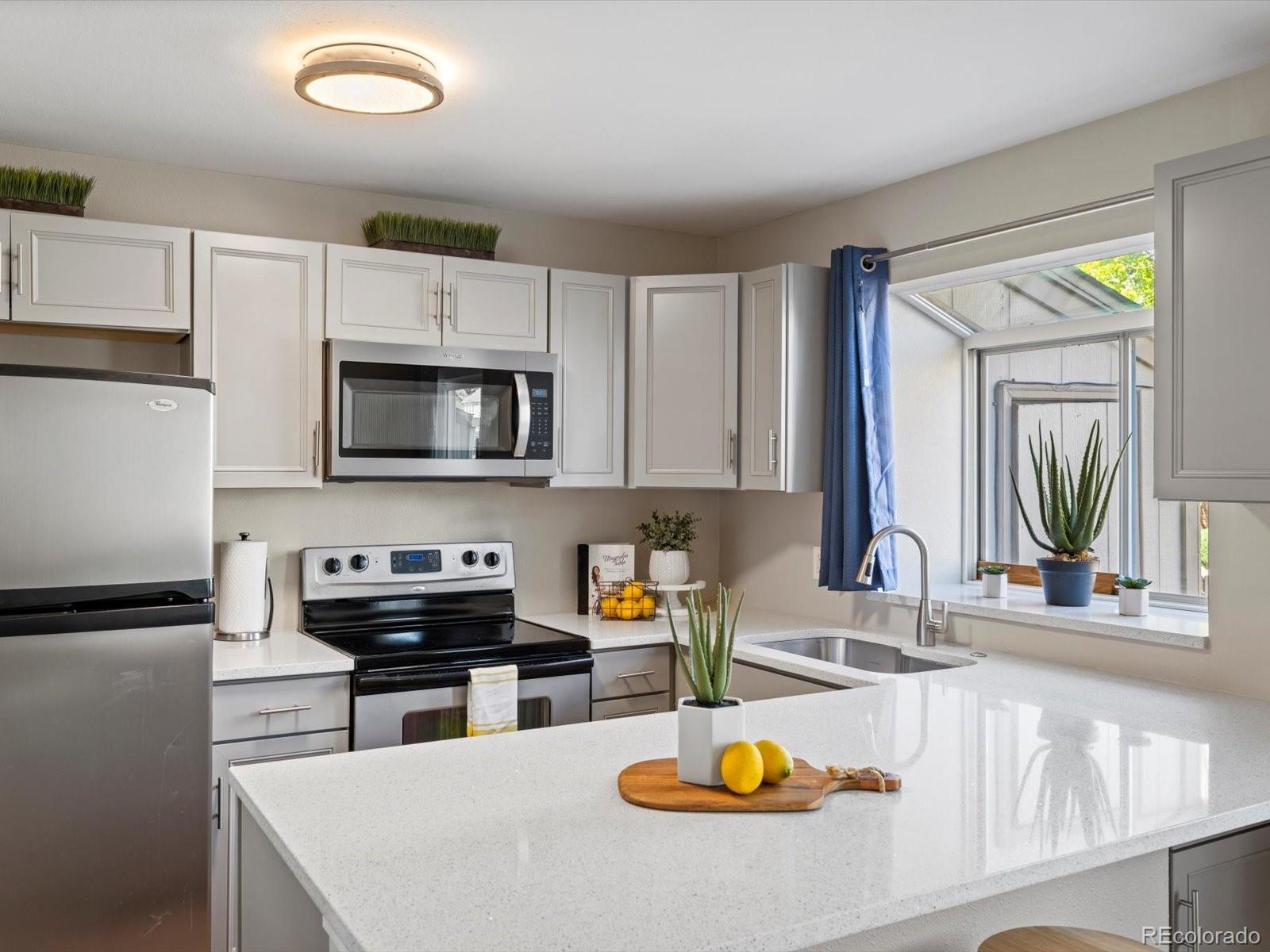 MLS Image #9 for 9676 w chatfield avenue,littleton, Colorado