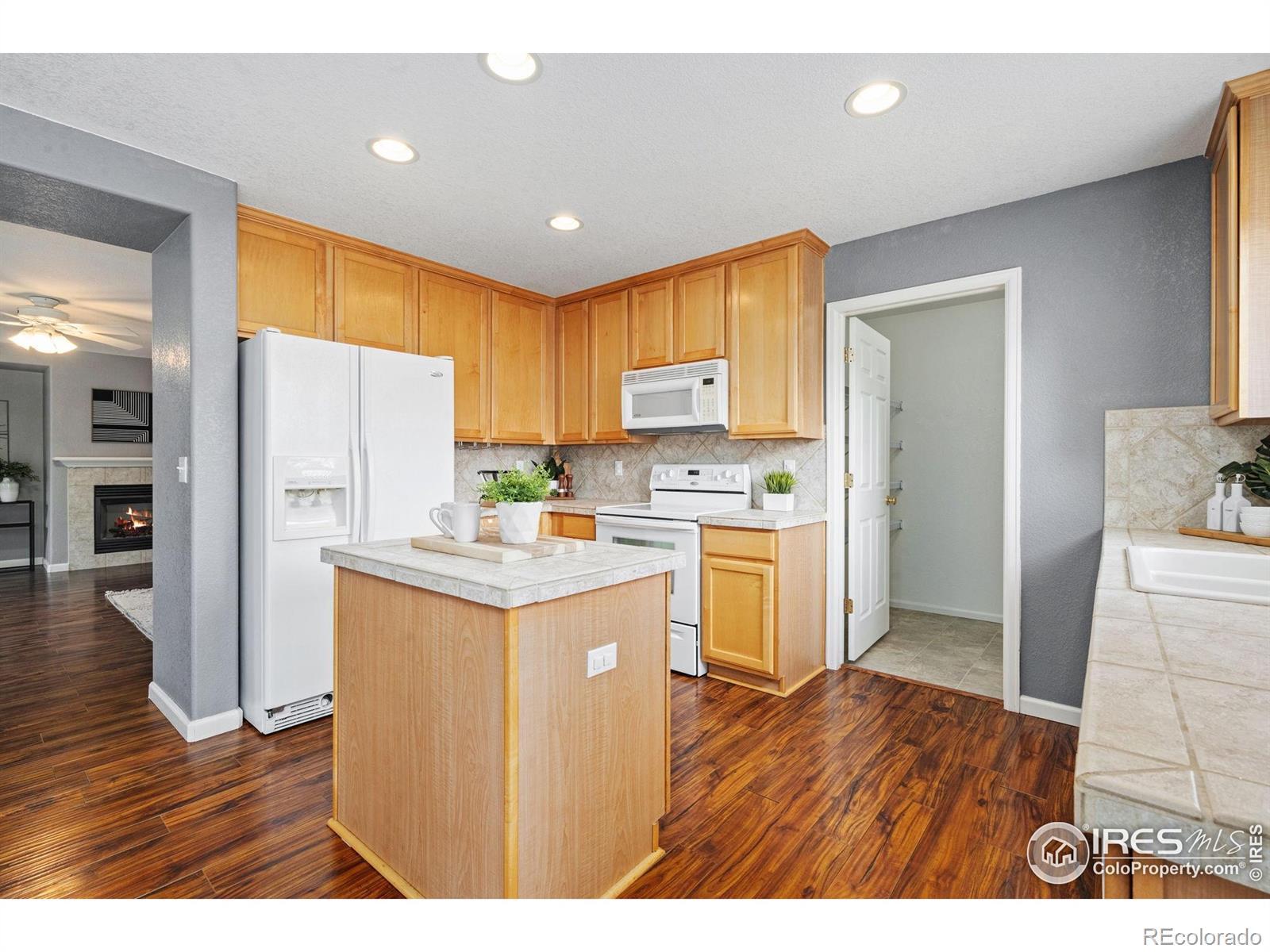 MLS Image #8 for 6926  autumn ridge drive,fort collins, Colorado