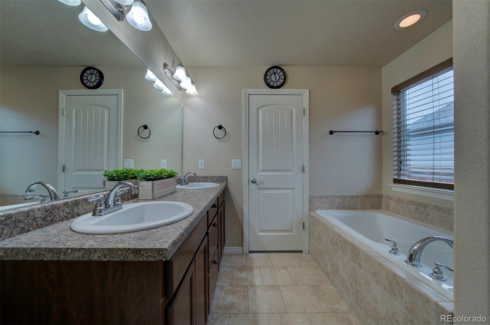 MLS Image #17 for 6752  red cardinal loop,colorado springs, Colorado