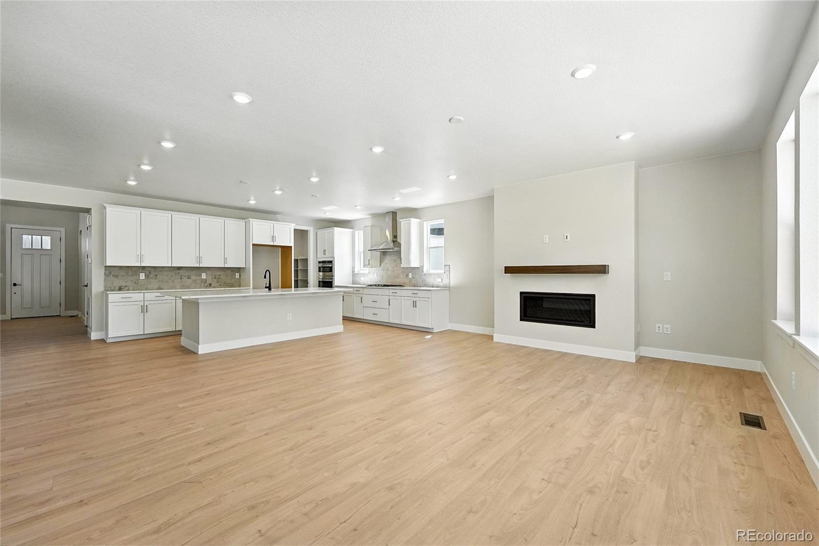 MLS Image #8 for 1672  fox trotter point,castle rock, Colorado