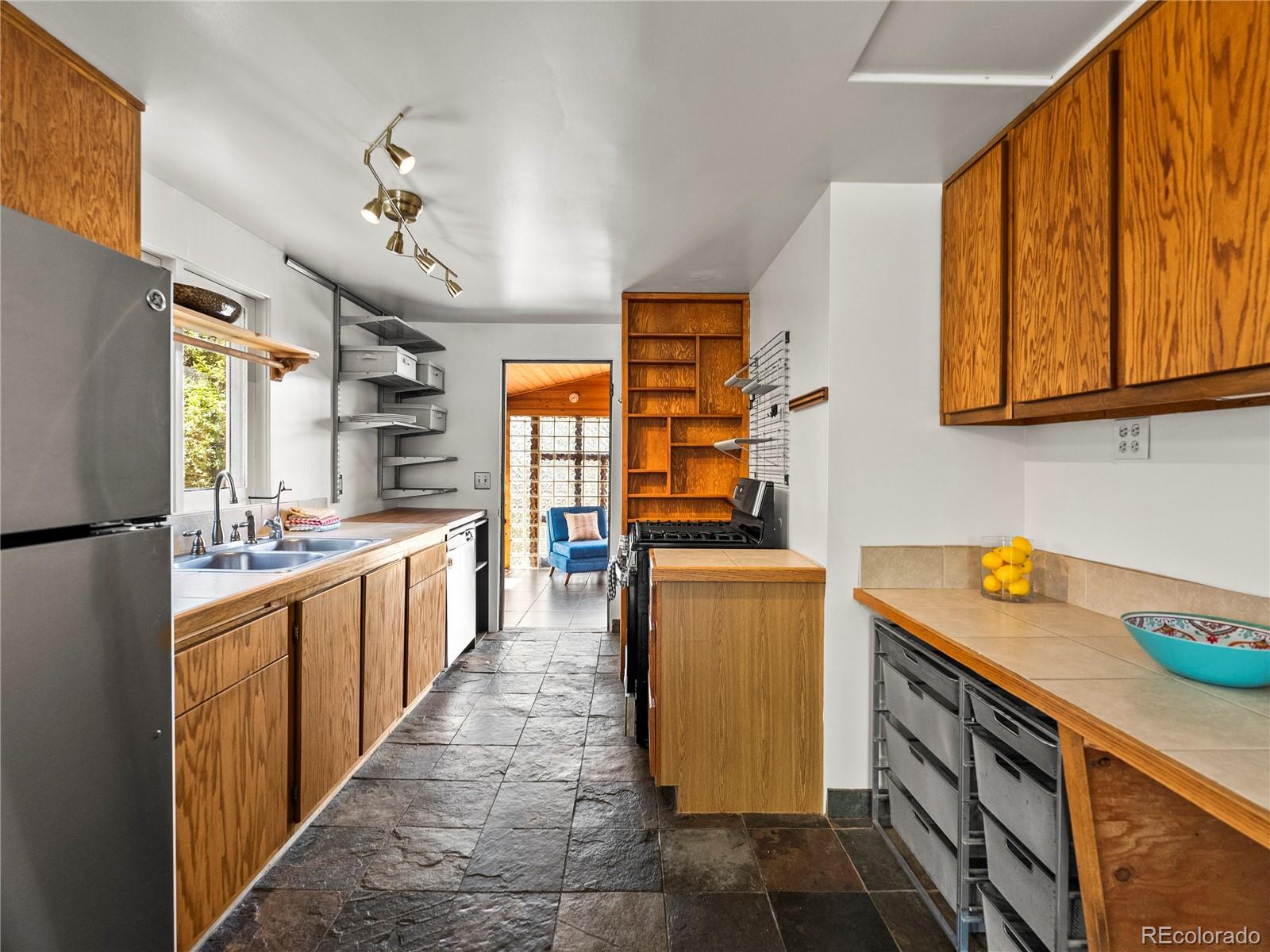 MLS Image #14 for 3015 n fillmore street,denver, Colorado