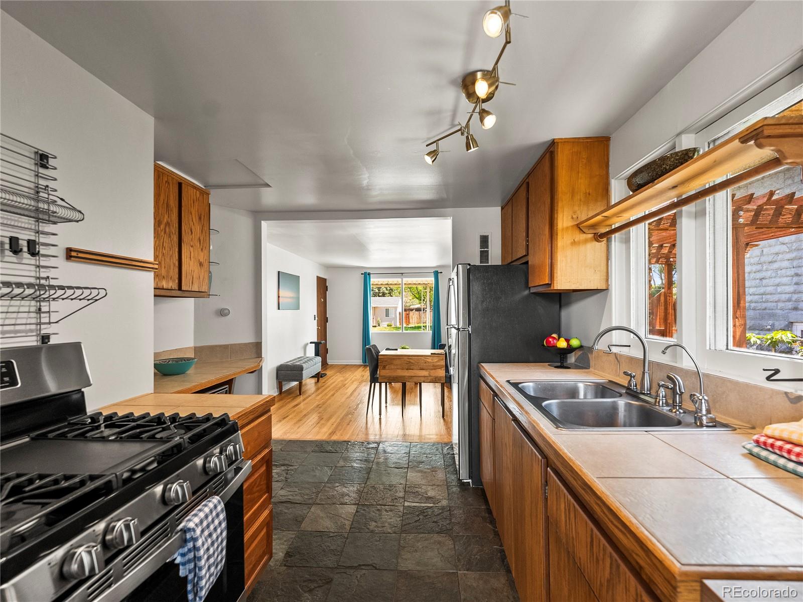 MLS Image #15 for 3015 n fillmore street,denver, Colorado