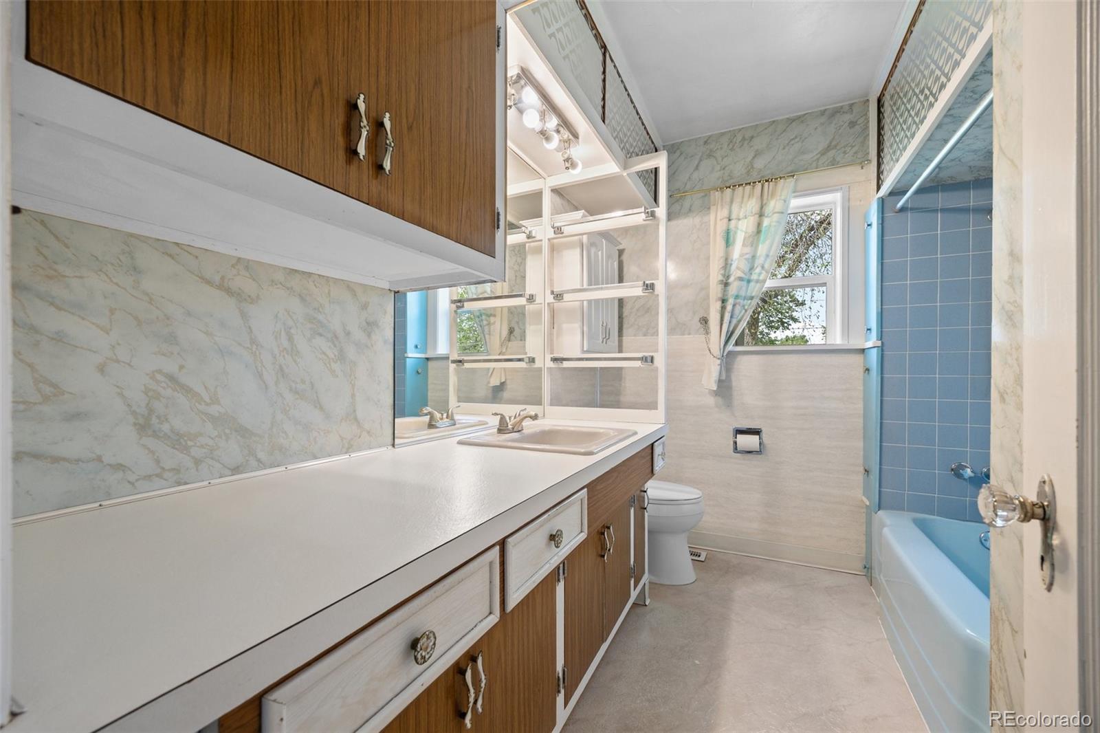 MLS Image #23 for 701 w quincy avenue,englewood, Colorado