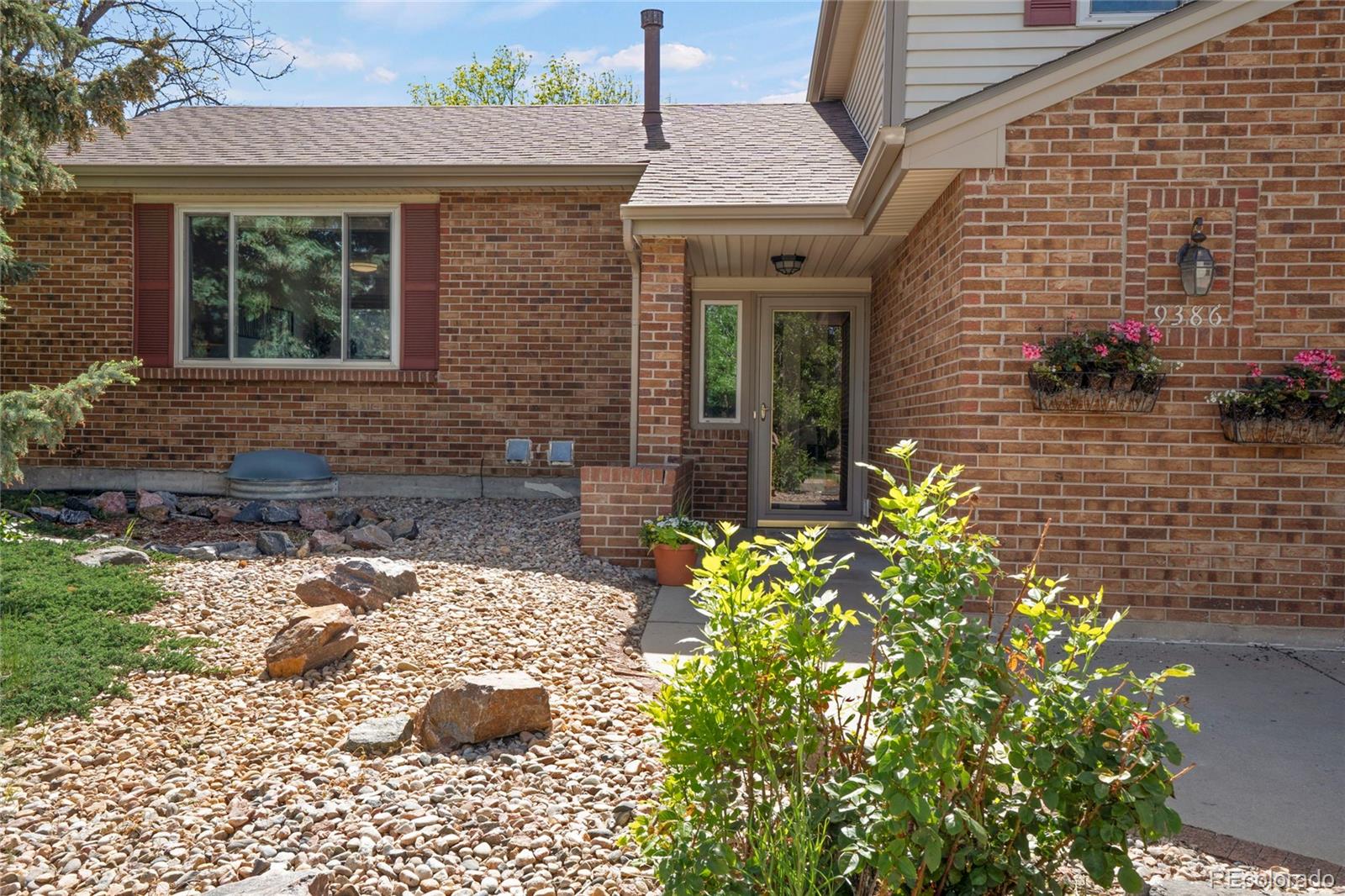 MLS Image #2 for 9386 w geddes place,littleton, Colorado