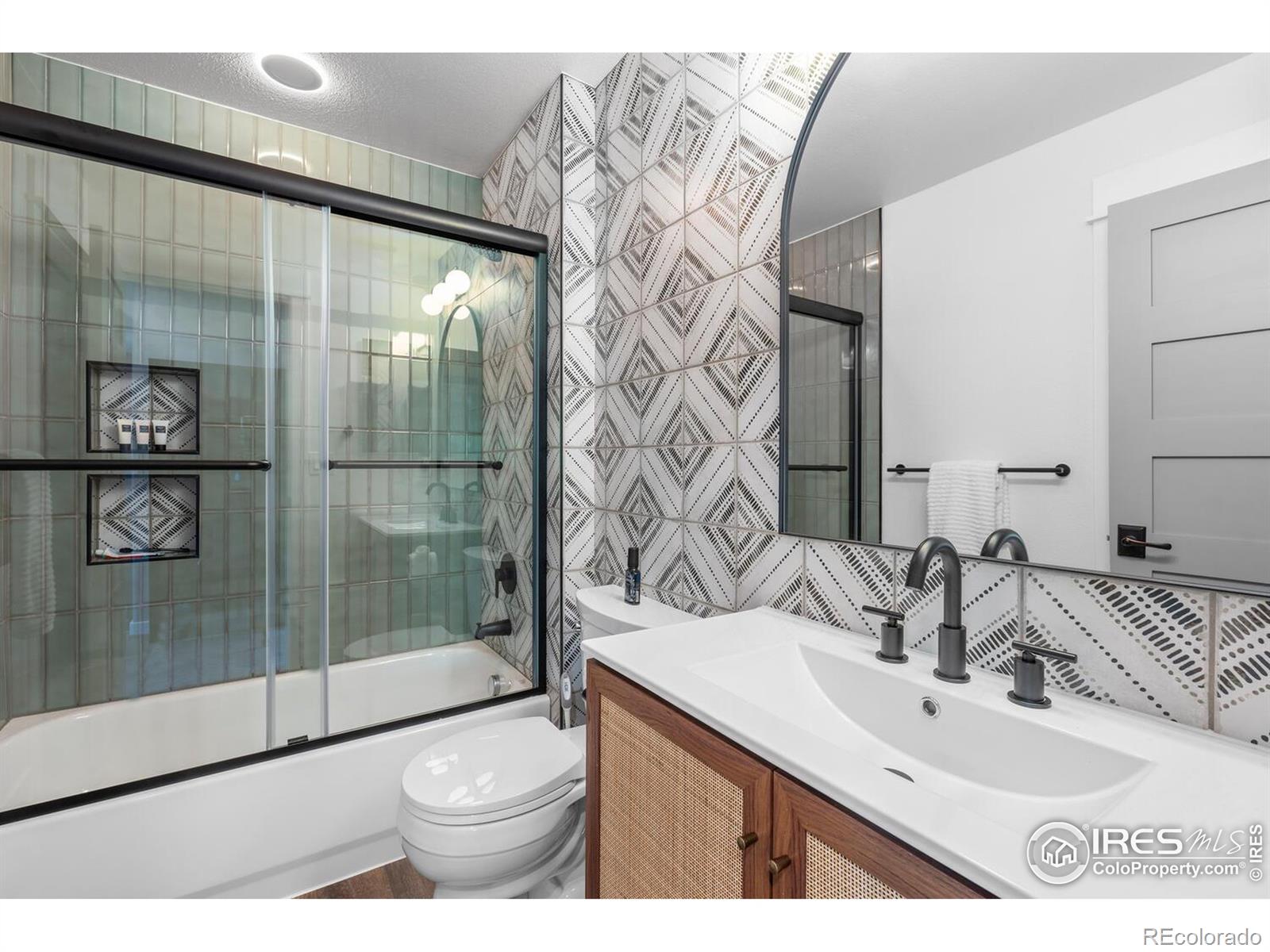 MLS Image #20 for 1500  red mountain drive,longmont, Colorado