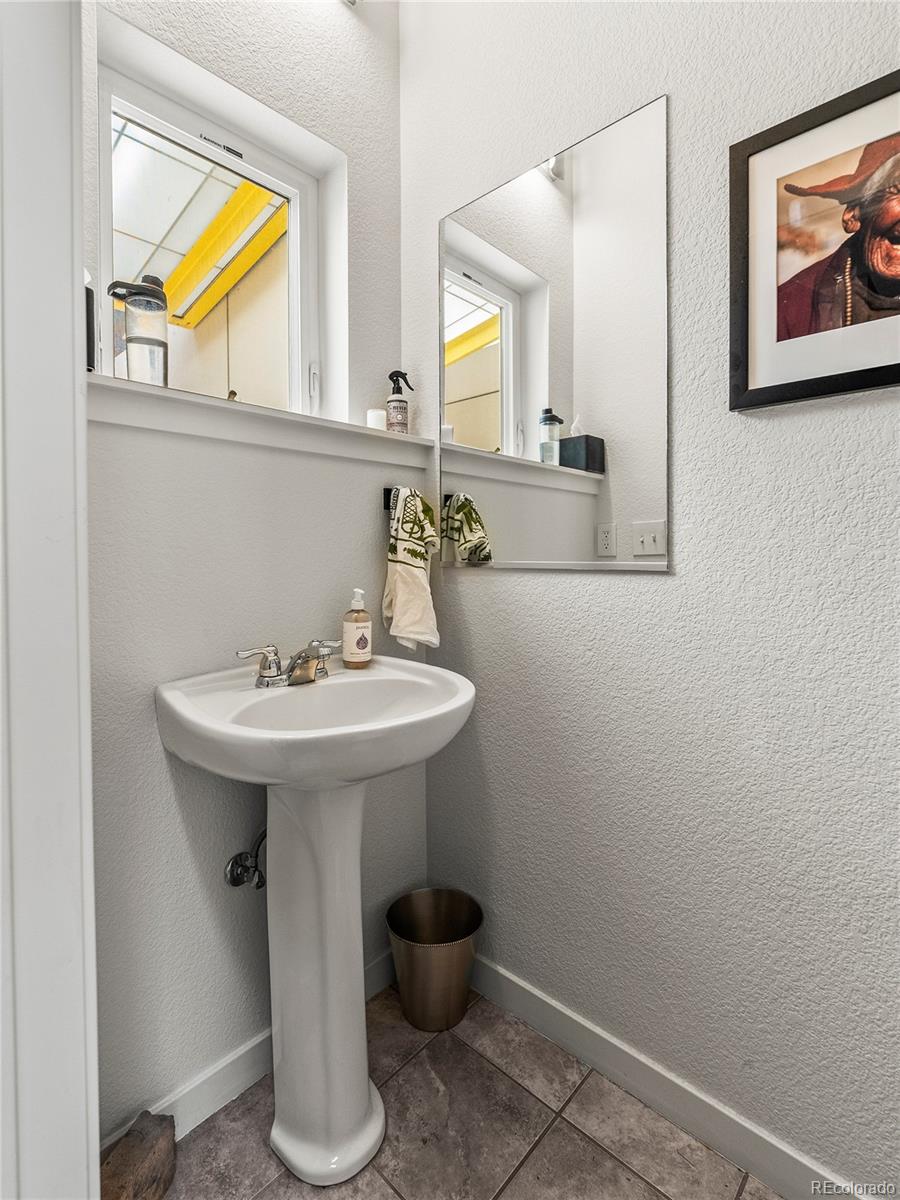 MLS Image #11 for 3133  blake street,denver, Colorado