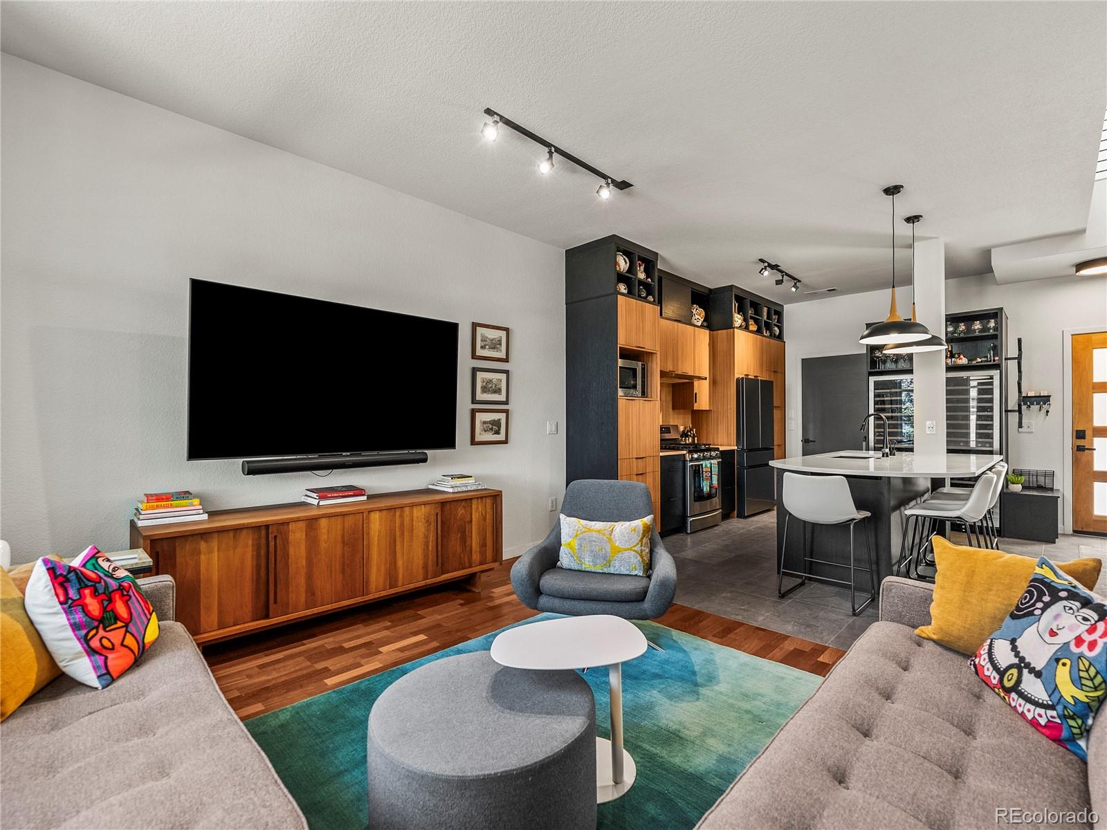 MLS Image #8 for 3133  blake street,denver, Colorado