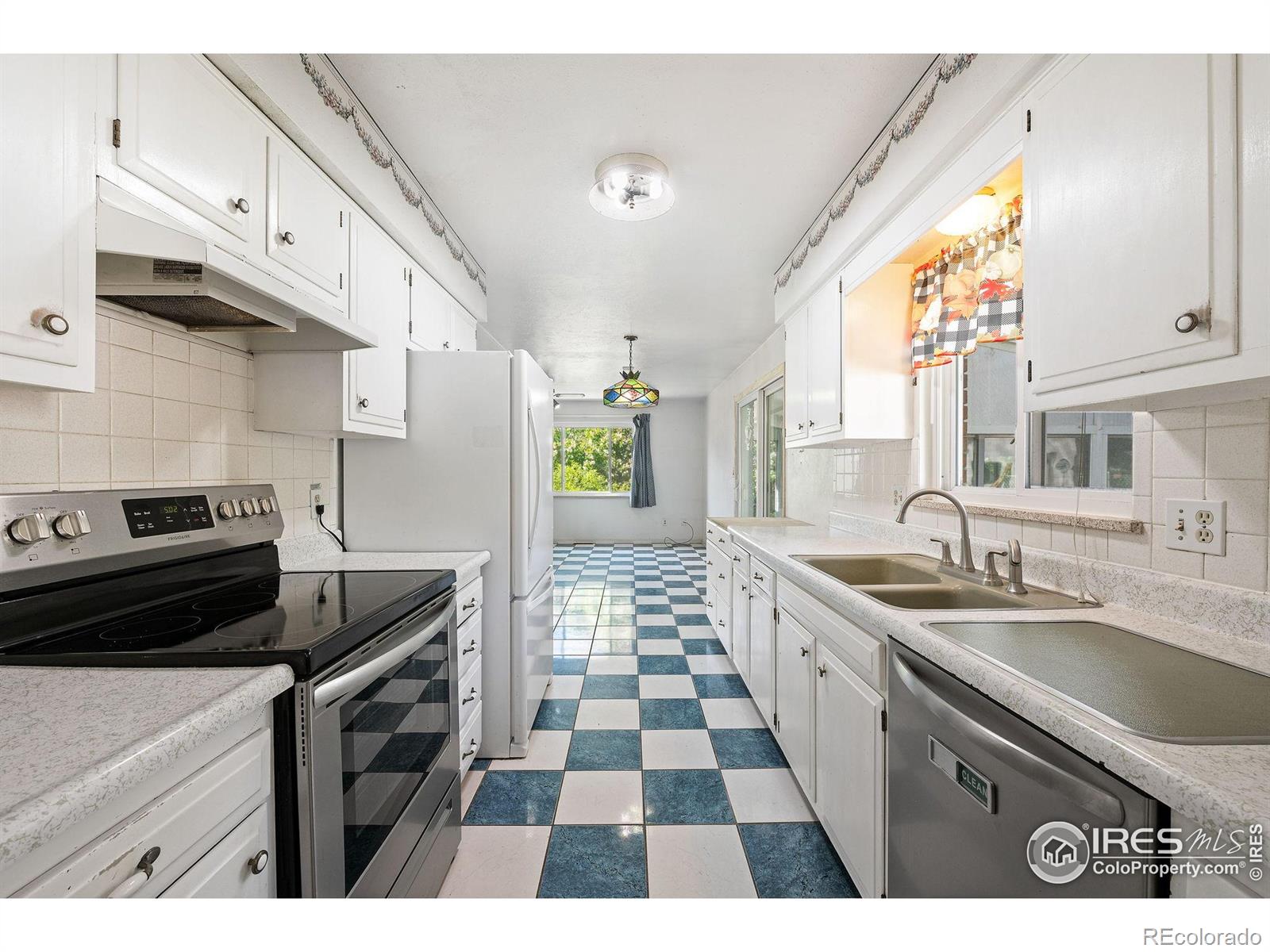 MLS Image #11 for 111  barbara street,louisville, Colorado