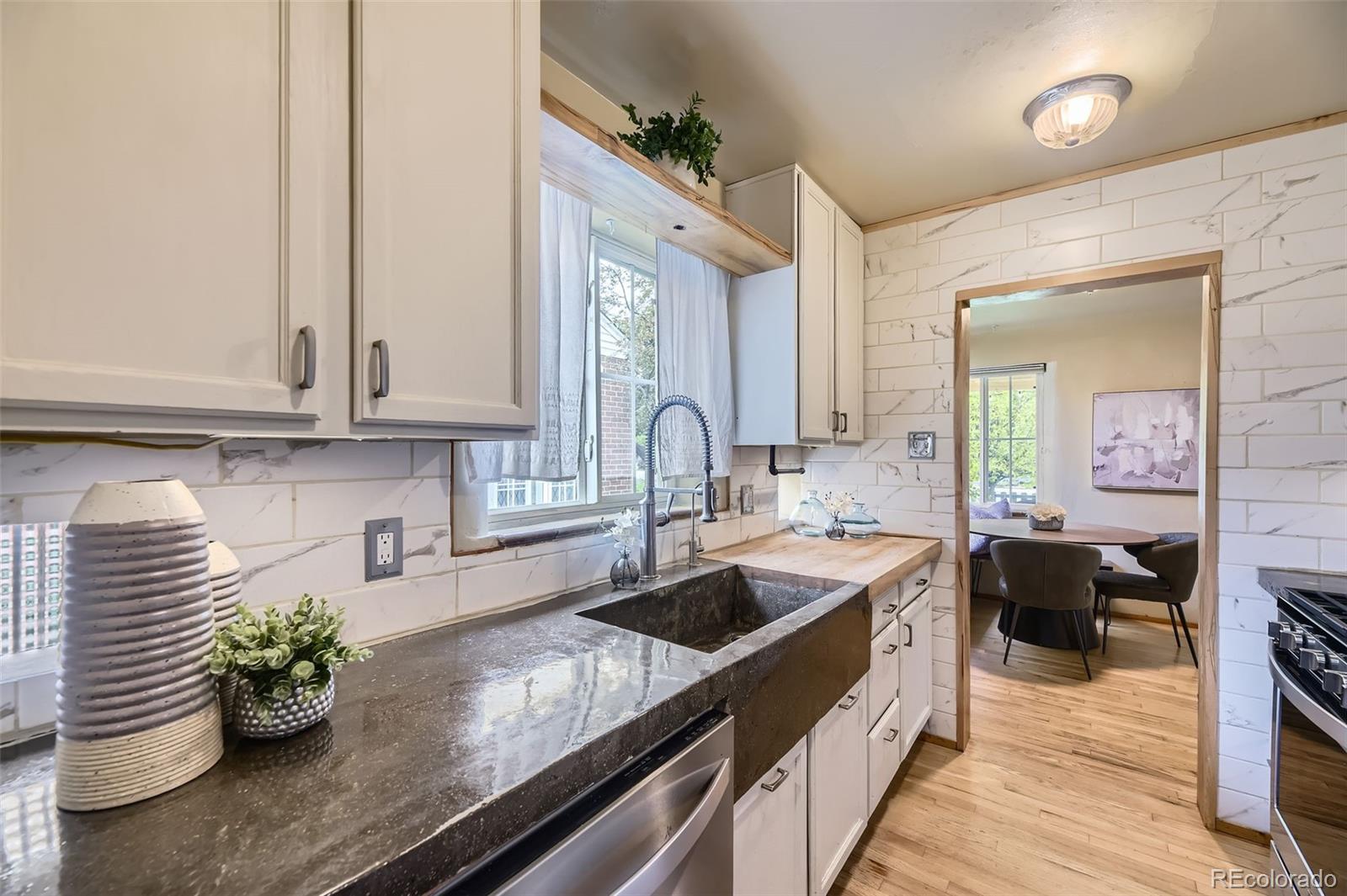 MLS Image #10 for 1292  kearney street,denver, Colorado