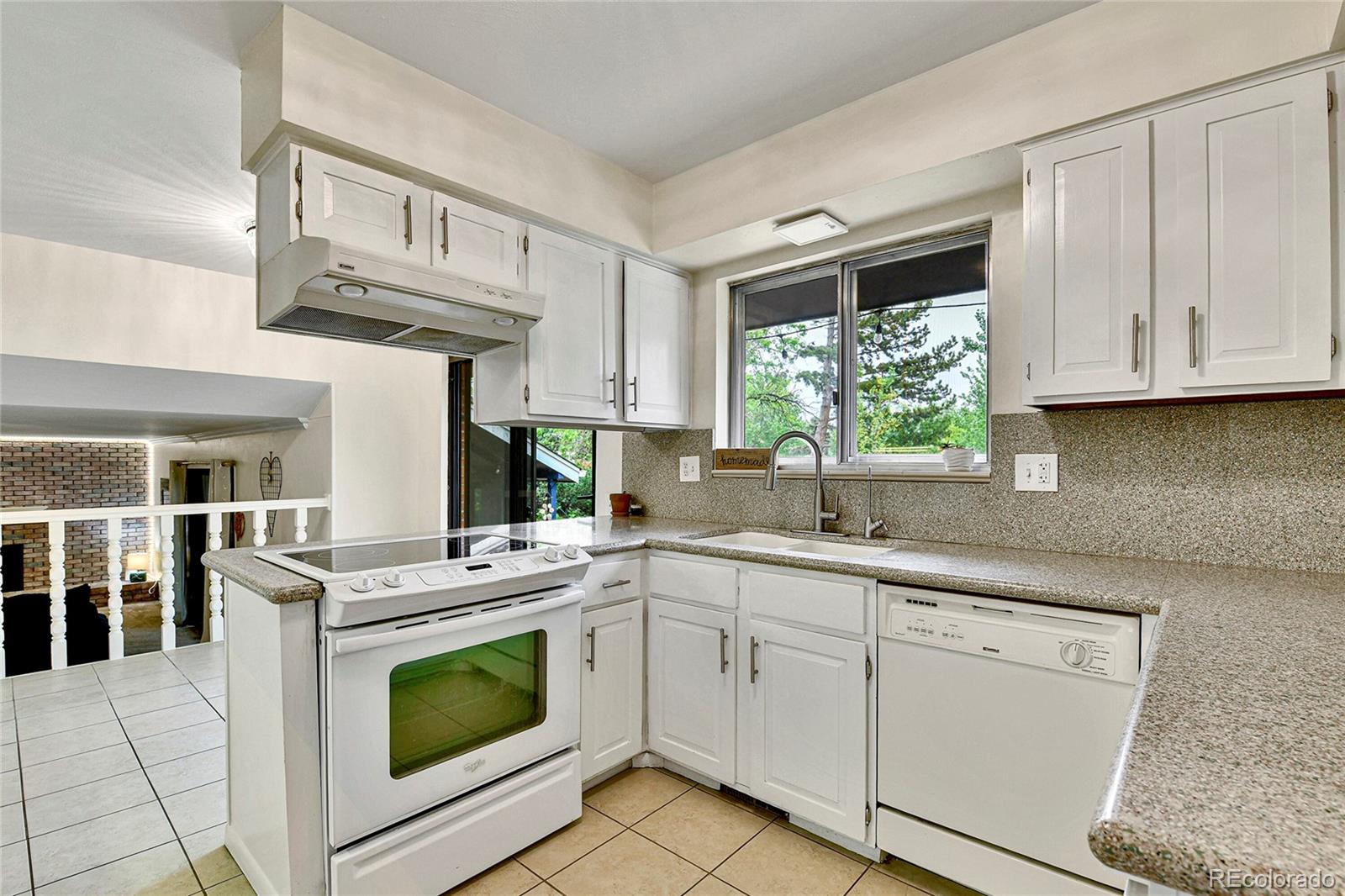 MLS Image #11 for 12355 e arkansas place,aurora, Colorado