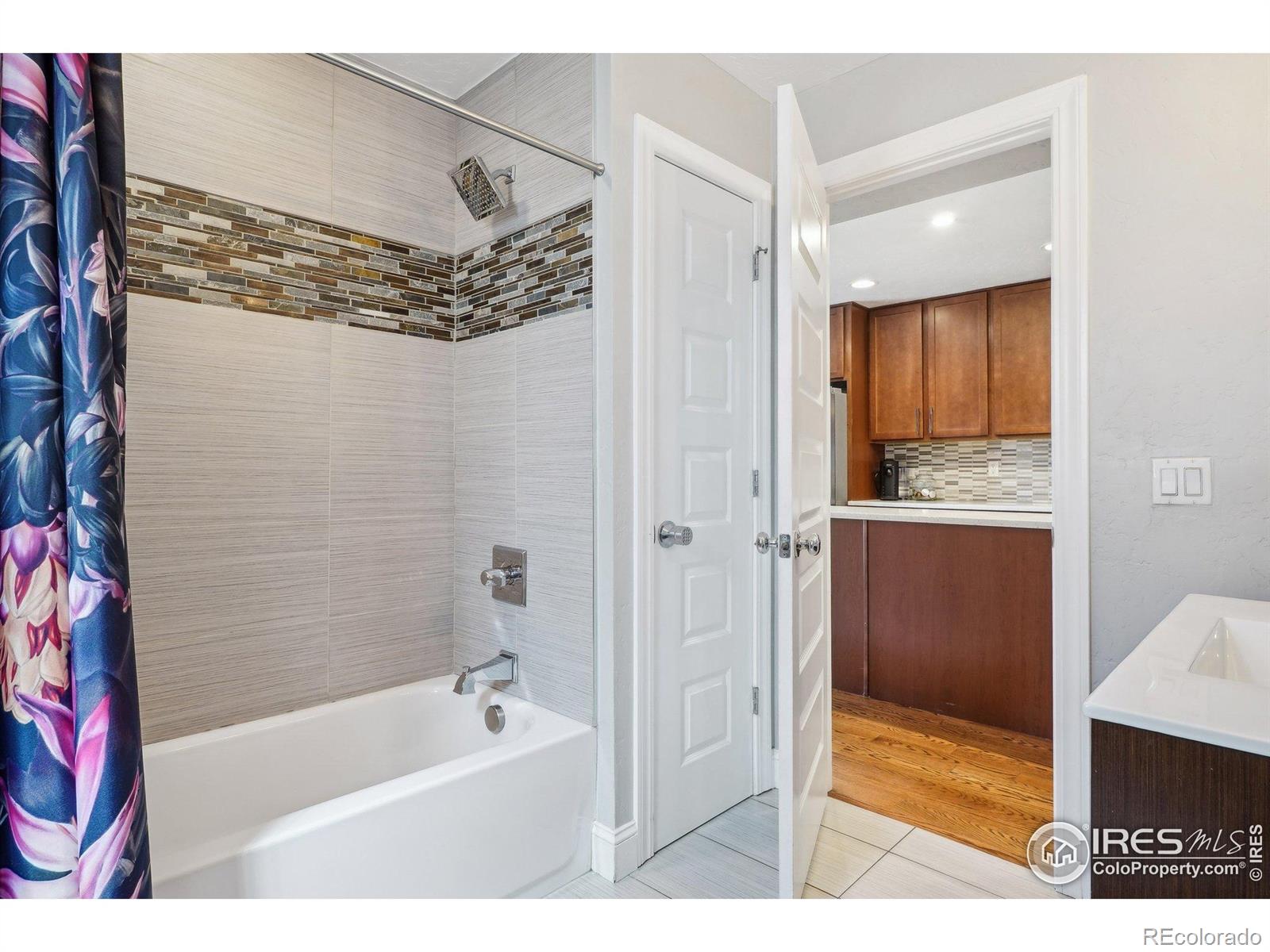 MLS Image #22 for 3207 n marion street,denver, Colorado