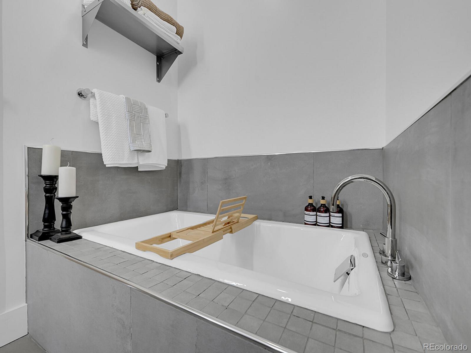 MLS Image #18 for 2100  16th street 204,denver, Colorado