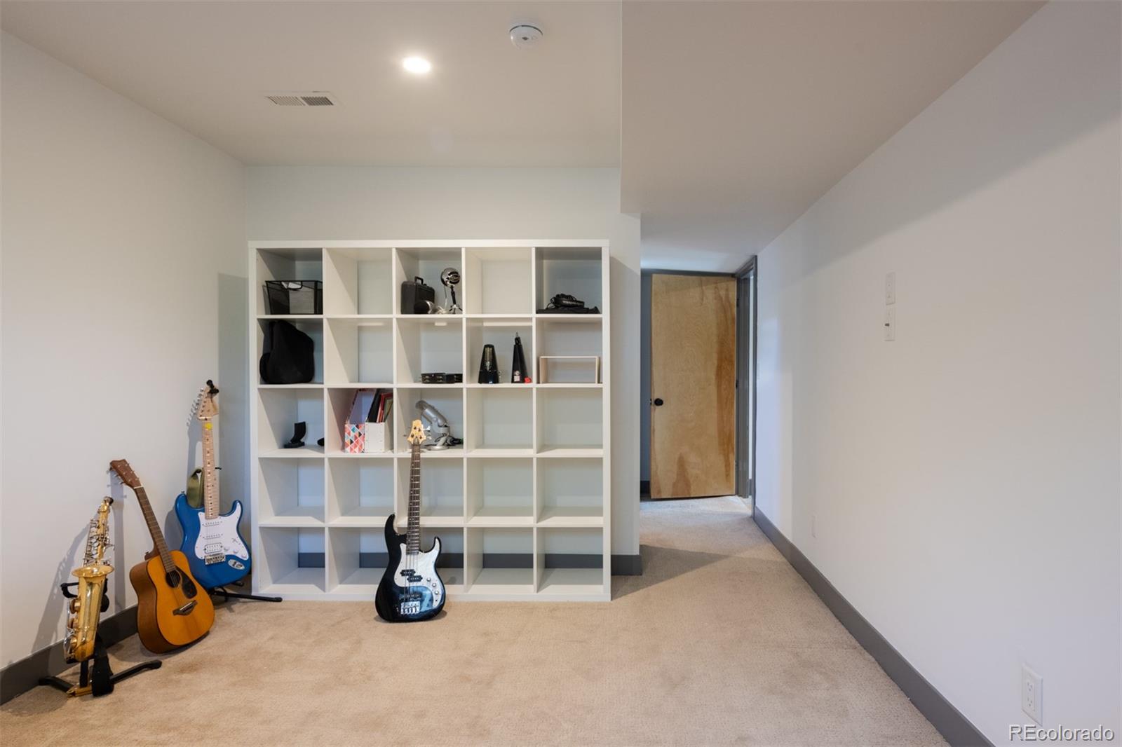 MLS Image #32 for 8  lindenwood drive,littleton, Colorado