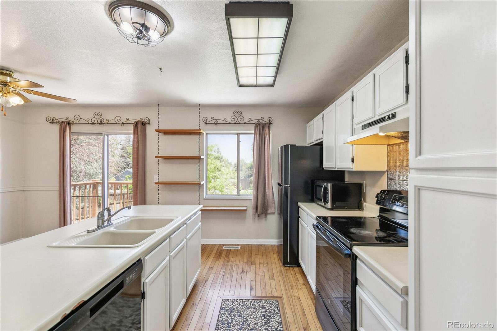 MLS Image #10 for 5886 s nepal way,centennial, Colorado