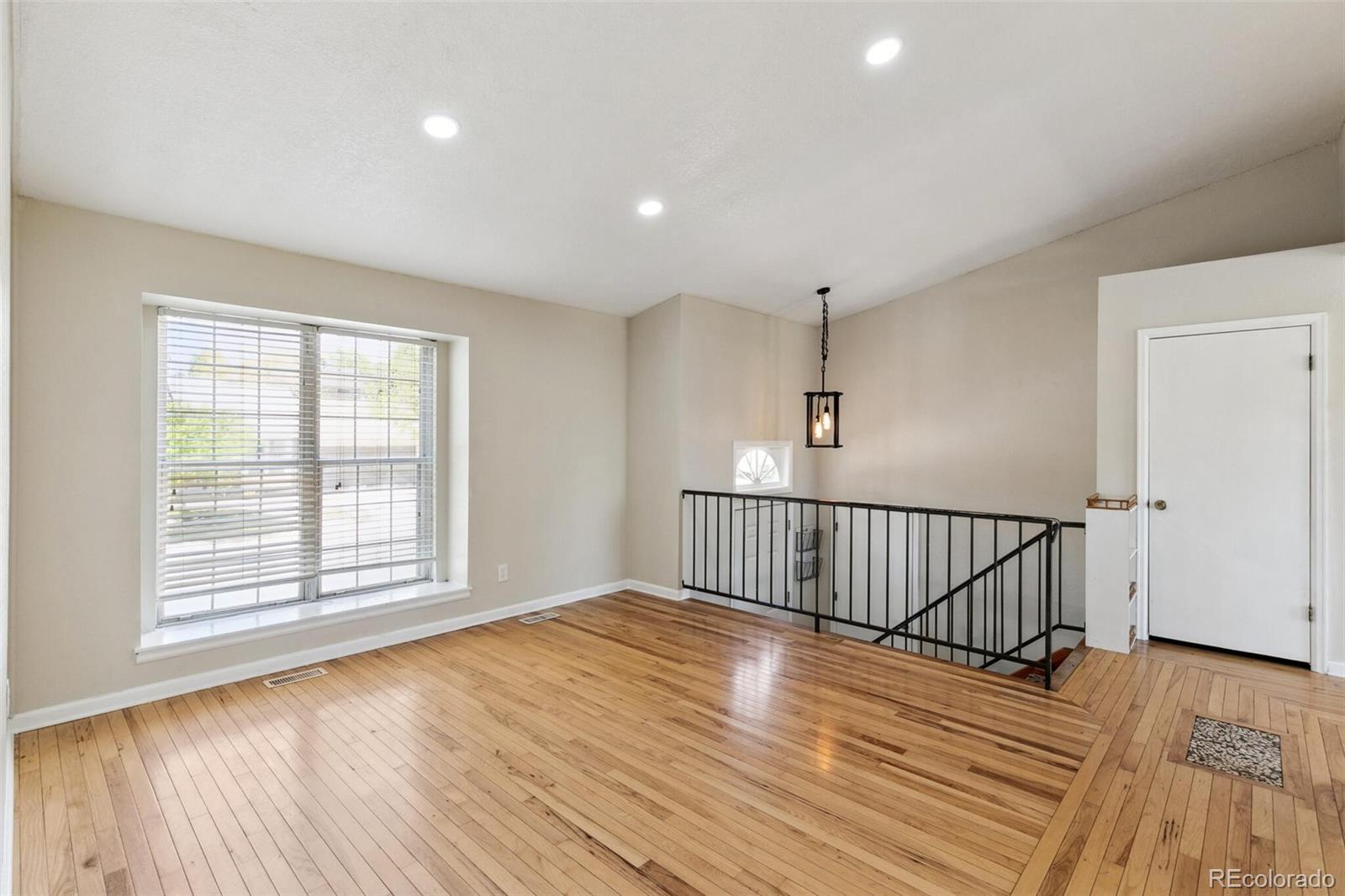 MLS Image #4 for 5886 s nepal way,centennial, Colorado