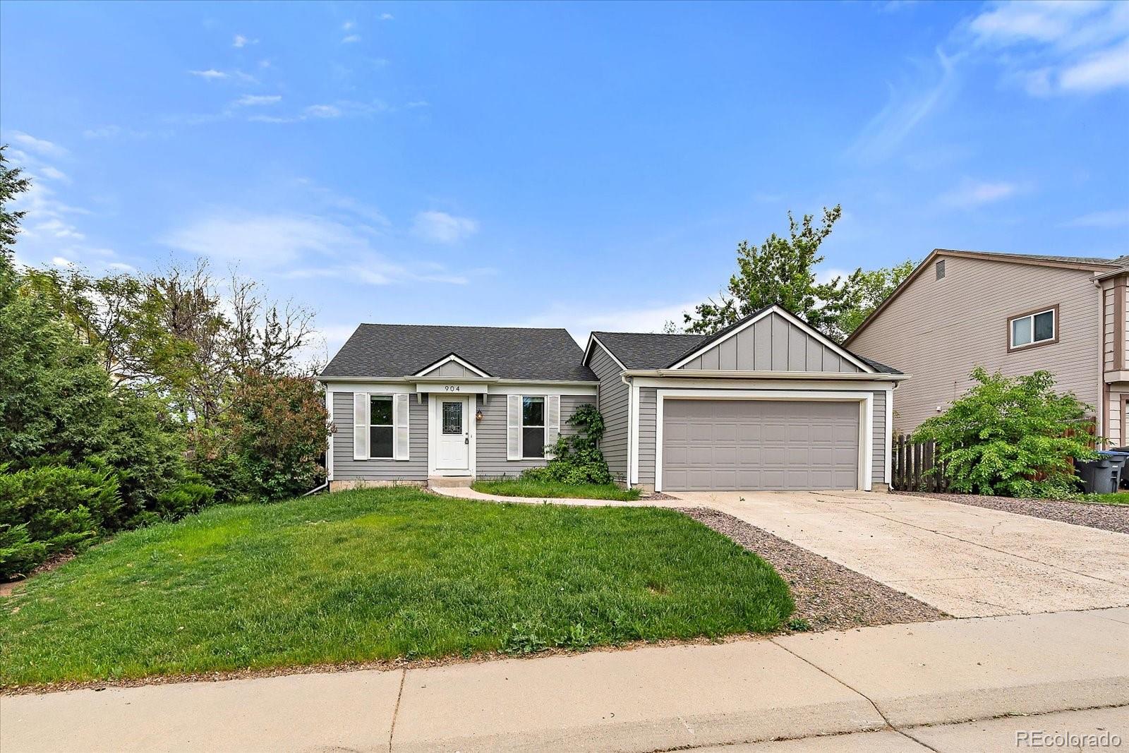 MLS Image #3 for 904  clover circle,lafayette, Colorado