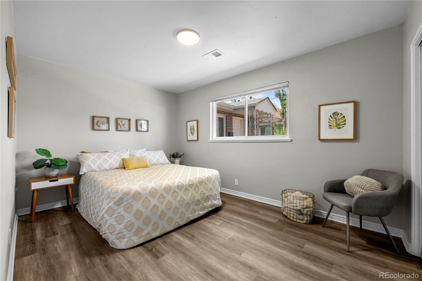 MLS Image #12 for 957  newton street,denver, Colorado