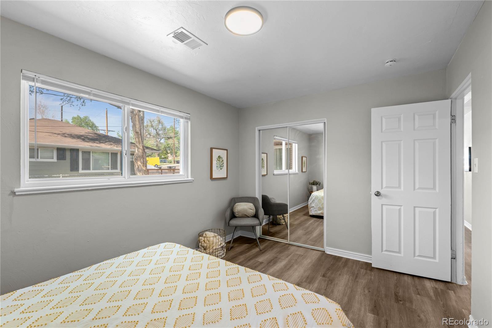 MLS Image #14 for 957  newton street,denver, Colorado