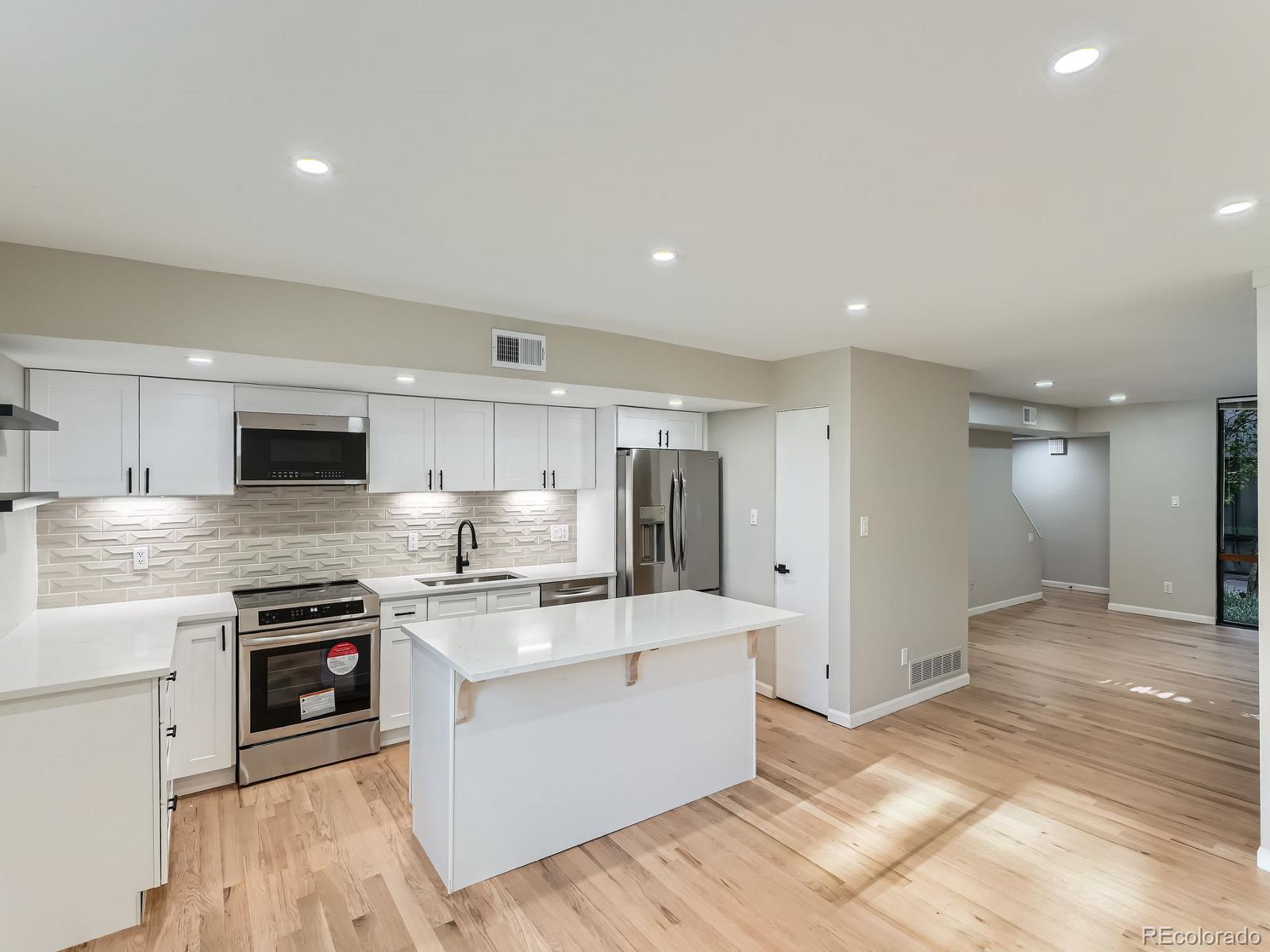 MLS Image #8 for 1070  race street,denver, Colorado